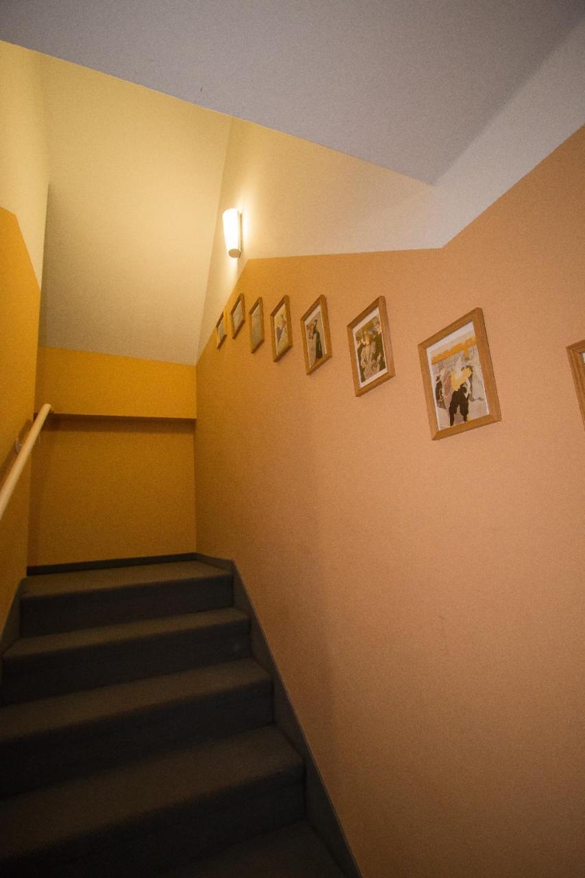 Hotel Garni Am Markt - Businesshotel - Fruehstuecksbuffet - Fahrradabstellplatz - Hunde Willkommen Neustadt bei Coburg Zewnętrze zdjęcie